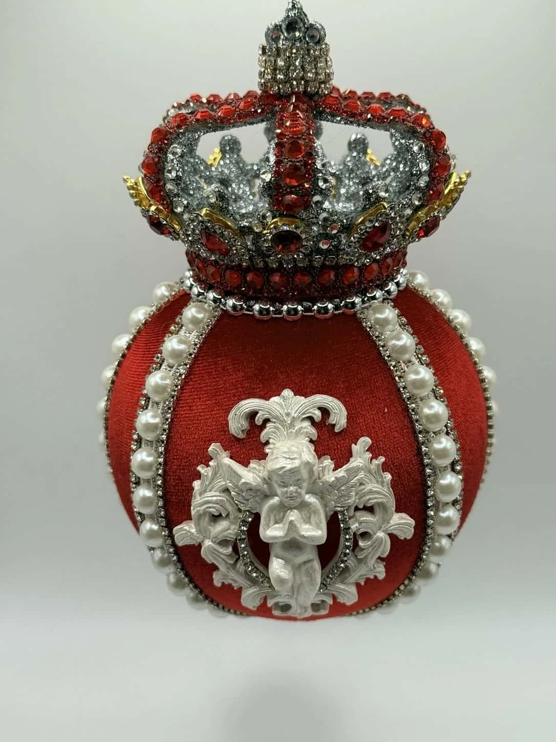 Ёлочный шар «Алая корона»